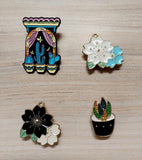 Needle Minders